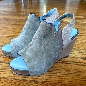 Naked Feet Columba Wedge Size 7.5